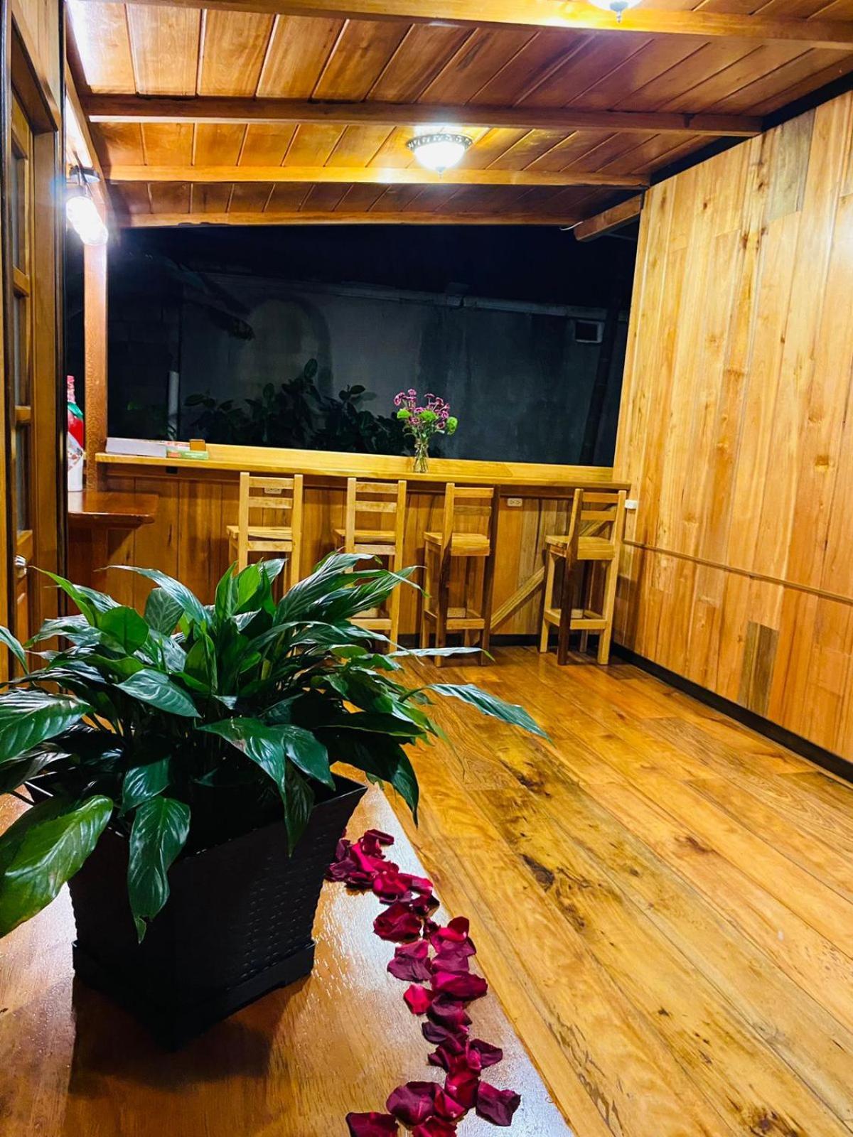 Guayabo Hostal 明多 外观 照片