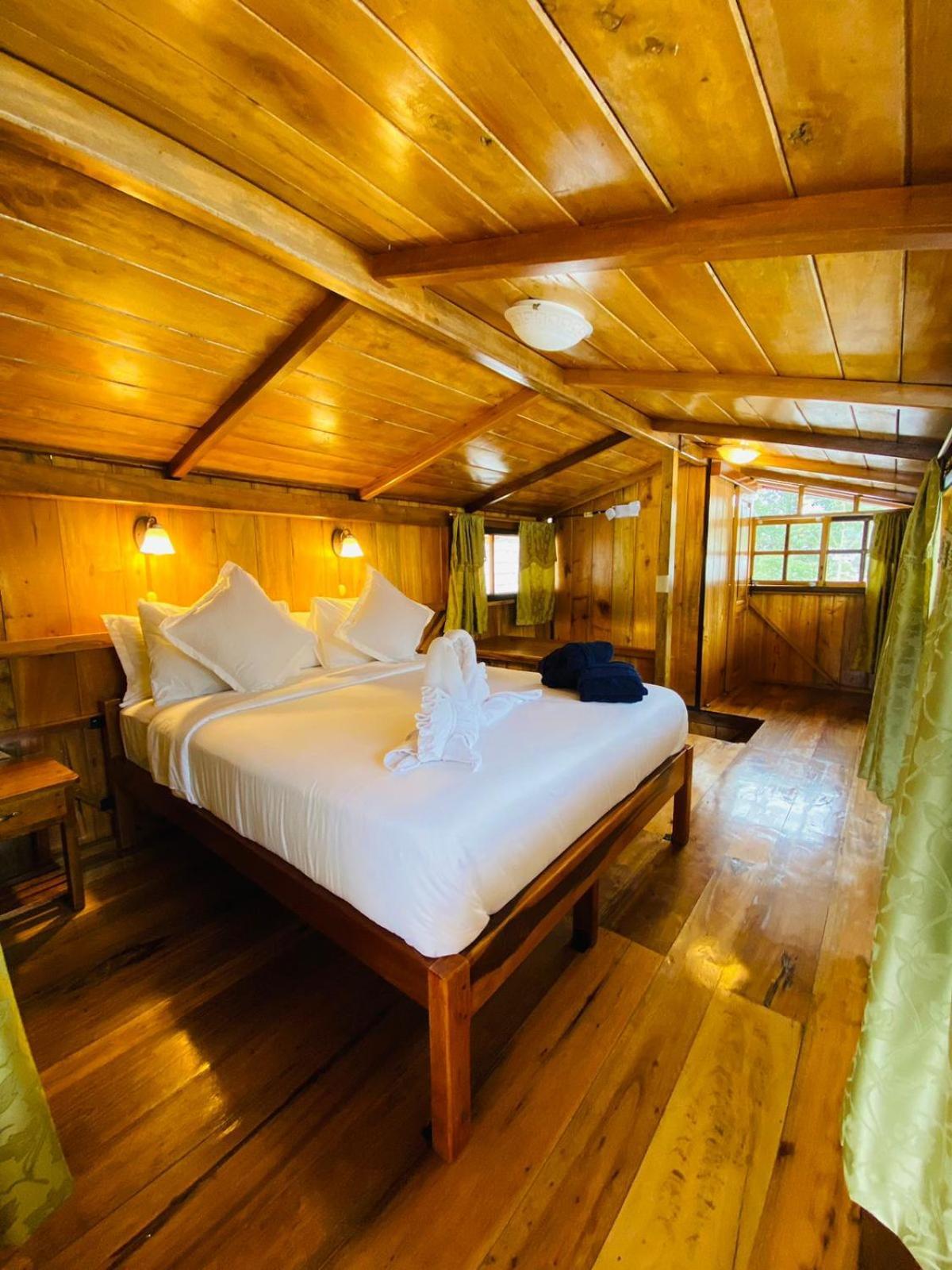Guayabo Hostal 明多 客房 照片
