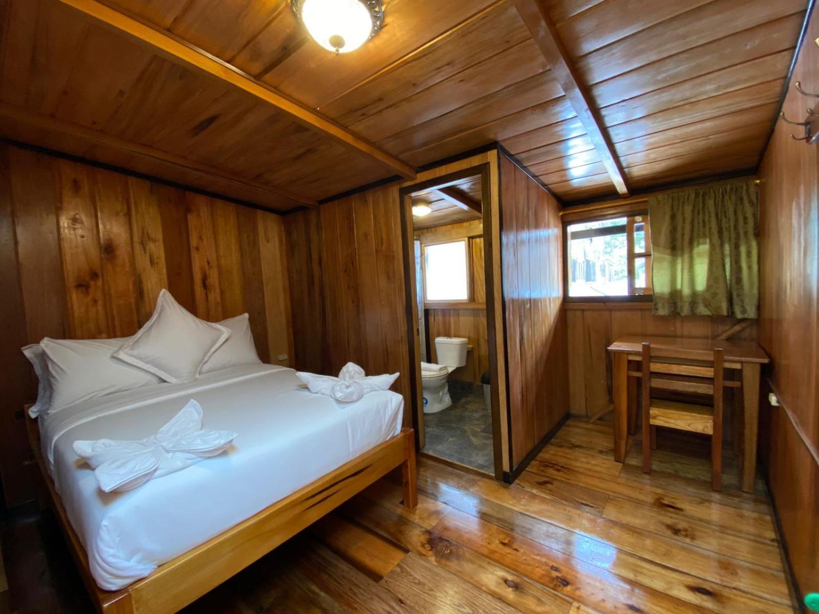 Guayabo Hostal 明多 客房 照片